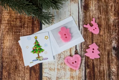 Přáníčko s papírovou obálkou - vánoční stromek