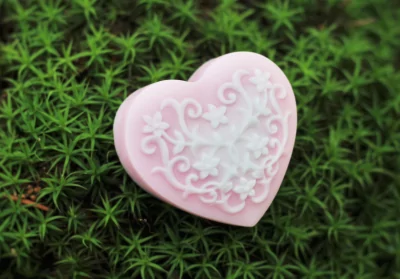 Mýdlo ve tvaru srdce - Srdíčko s kytičkami