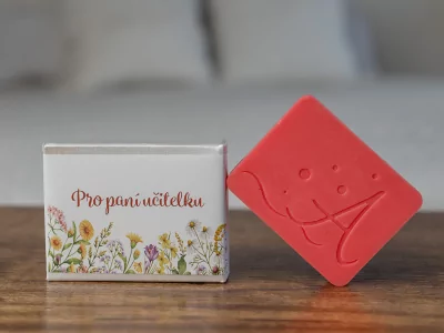 Mýdlo dárkové - UČITELKA motiv Podběl