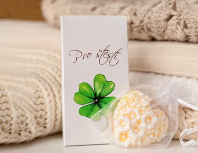 Mýdlo ve tvaru srdce - KRABIČKA Pro štěstí